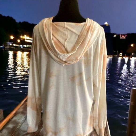 Found LA NWT Rose-Taupe Tie Dye Hoodie, oversized small - Picture 5 of 8